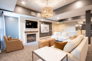 Lounge area in Assisted Living wing at The Goldton
